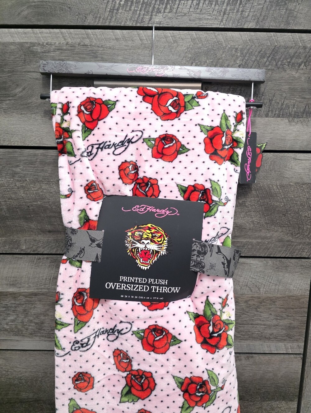 Ed Hardy Roses Oversized Pink Throw Blanket New